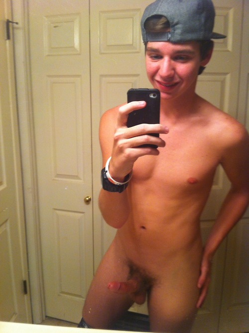 Teen-Dick-Self-Pictures Teen-Dick-Self-Pictures