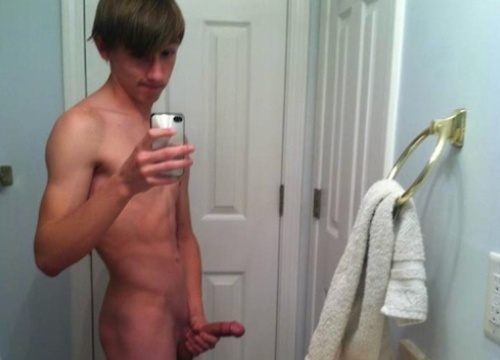 TEEN COCK SELFPIX
