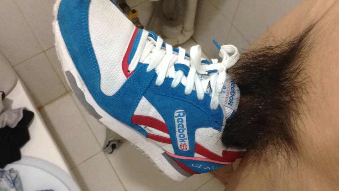 Gay Guy Sneaker Fetish Self Pic Gay Guy Sneaker Fetish Self Pic - self made by 21 year old Akemi!