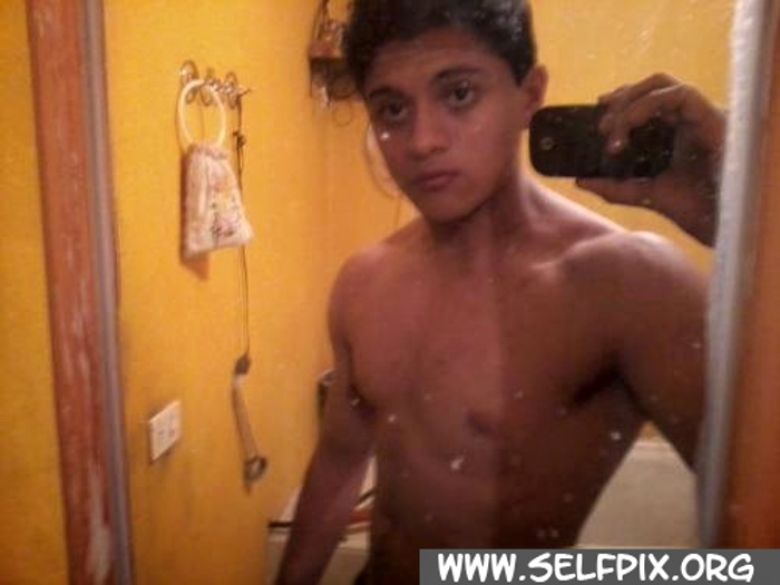 images/L9/03.jpg self pics venezuela teen guys