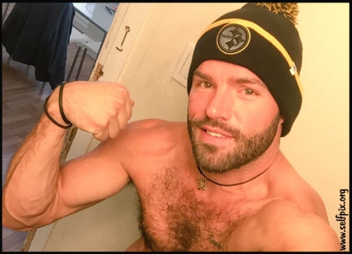 Dominic Dominic - Naked Selfies